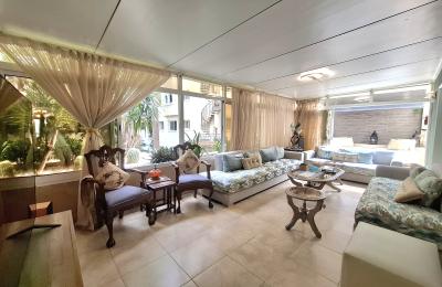 Très Grand Appartement au Quartier Berger en Résidence fermée