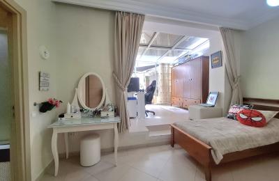 Très Grand Appartement au Quartier Berger en Résidence fermée