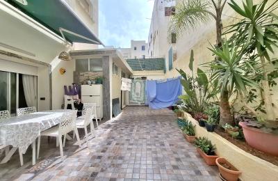 Très Grand Appartement au Quartier Berger en Résidence fermée