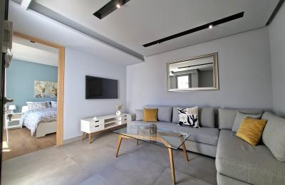 Joli Studio Meublé avec Terrasse à louer à Gauthier