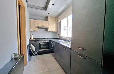 Joli Studio Meublé avec Terrasse à louer à Gauthier