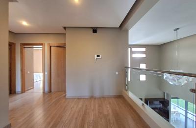 Superbe villa à louer à Bouskoura. 4 belles chambres