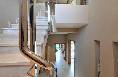 Superbe villa à louer à Bouskoura. 4 belles chambres