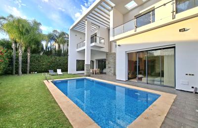 Superbe villa à louer à Bouskoura. 4 belles chambres