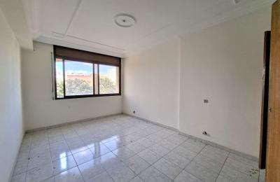 Appartement traversant 4e étage à vendre
