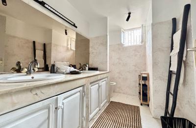 Villa sur 1010m² de Terrain à Vendre à Polo