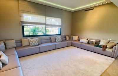 Superbe villa à louer à Bouskoura. 4 belles chambres