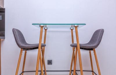 Joli Studio Meublé avec Terrasse à louer aux Princesses