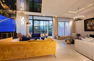 Villa de Luxe Vue sur Mer à Vendre à Dar Bouazza