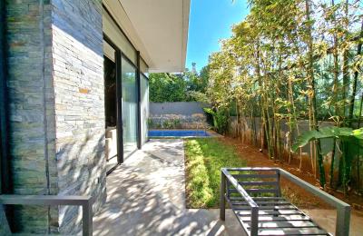 Villa de Luxe Vue sur Mer à Vendre à Dar Bouazza