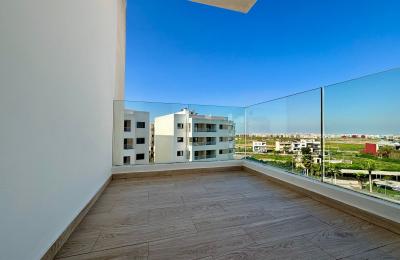 Appartement traversant à Almaz dernier étage