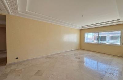 Appartement traversant dernier étage à vendre