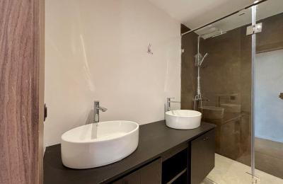 Super appartement rénové à Racine