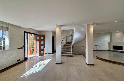 Villa à usage professionnel à louer à cil