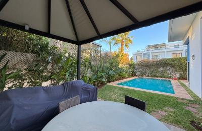 Magnifique villa isolée à vendre à 10min du Morocco mall