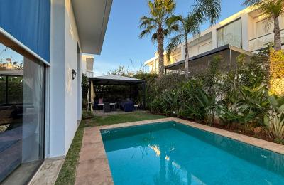 Magnifique villa isolée à vendre à 10min du Morocco mall