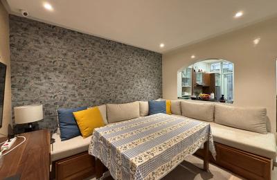 Joli appartement rénové à Place Ollier