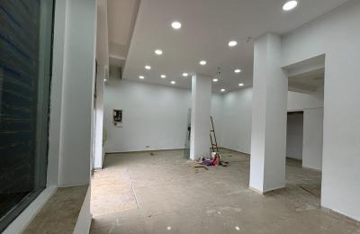 Local commercial à louer à Bourgogne 78m2