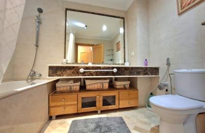 Joli appartement à louer meublé au coeur de Triangle d'Or