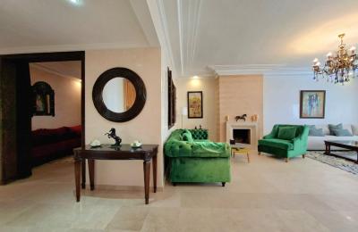Joli appartement à louer meublé au coeur de Triangle d'Or