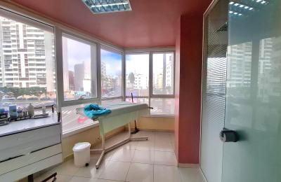 Super Plateaux de Bureaux au 1er étage au coeur du Maarif