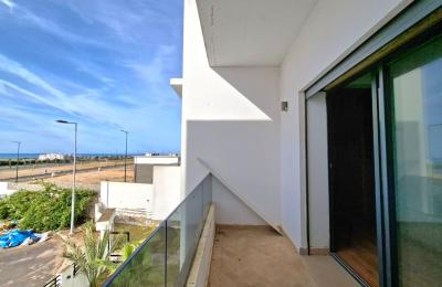 Villa de Prestige à Dar Bouazza à Deux Pas de la Plage