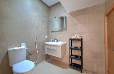DAR BOUAZZA – VILLA DUPLEX AVEC PISCINE EN RÉSIDENCE FERMÉE