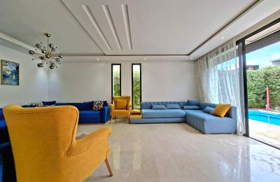 DAR BOUAZZA – VILLA DUPLEX AVEC PISCINE EN RÉSIDENCE FERMÉE