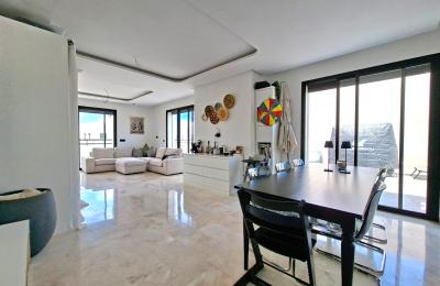 AIN DIAB EXTENSION – Grand Appartement 4 Chambres à Louer