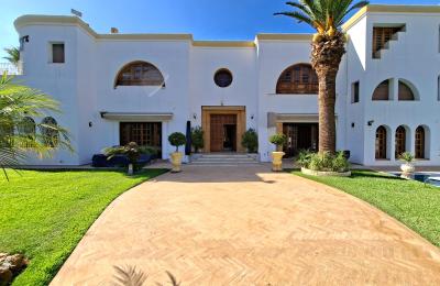 VILLA D’EXCEPTION 5 CHAMBRES À CALIFORNIE – VUE PANORAMIQUE