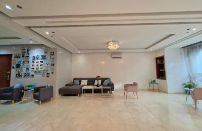 GAUTHIER – APPARTEMENT SPACIEUX DE 3 CHAMBRES À LOUER