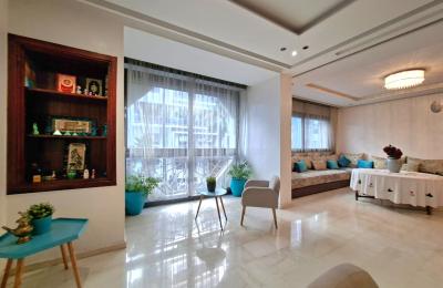 GAUTHIER – APPARTEMENT SPACIEUX DE 3 CHAMBRES À LOUER