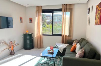 Joli Studio Meublé à Louer -Riviera