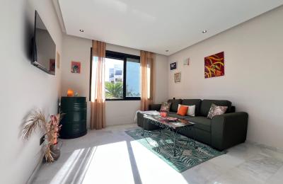 Joli Studio Meublé à Louer -Riviera
