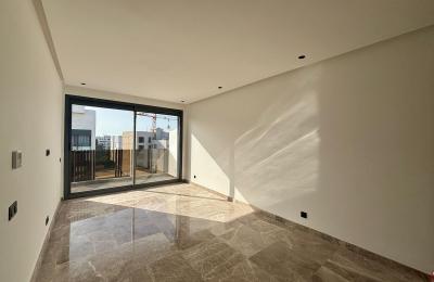 Superbe appartement neuf avec terrasse aux Princesses