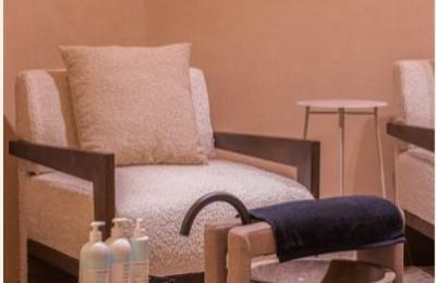 SALON DE BEAUTÉ HAUT DE GAMME À VENDRE – TRIANGLE D'OR