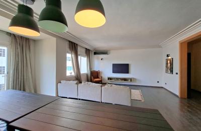 Grand Appartement à louer 3 Chambres - Racine