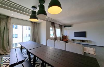 Grand Appartement à louer 3 Chambres - Racine