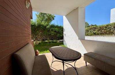 BEL APPARTEMENT REZ-DE-JARDIN MEUBLÉ  – VILLE VERTE