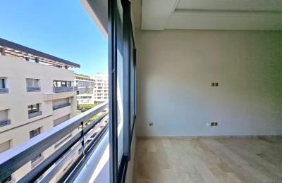 QUARTIER RACINE– STUDIO NEUF À LOUER  – 55 M²