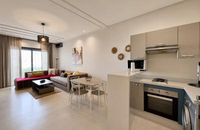 OASIS – Studio Traversant 54 m² avec Piscine et Terrasse