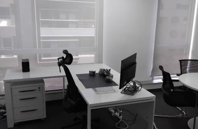 CENTRE BELGI– BUREAU SPACIEUX À LOUER AVEC PARKING