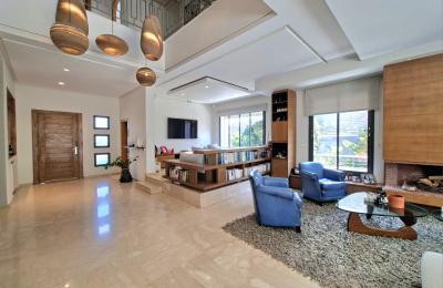 VILLA DE PRESTIGE À VENDRE AVEC VUE MER – AIN DIAB EXTENSION