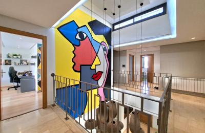 VILLA DE PRESTIGE À VENDRE AVEC VUE MER – AIN DIAB EXTENSION