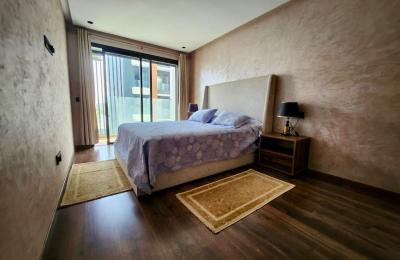 STUDIO NEUF MEUBLÉ À LOUER
