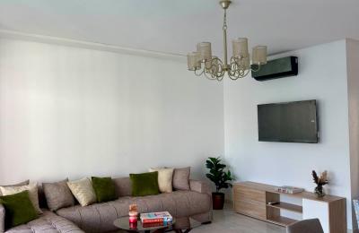 Appartement traversant meublé au 8e étage CFC