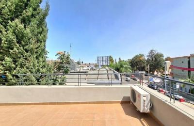 Villa commercial à louer – 700m2 utile -Oasis