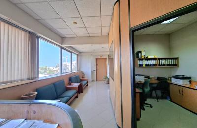 PLATEAU DE BUREAU À VENDRE – TRIANGLE D'OR