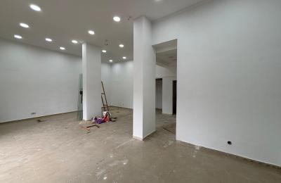 LOCAL COMMERCIAL 3 RIDEAUX – 78 M² À LOUER