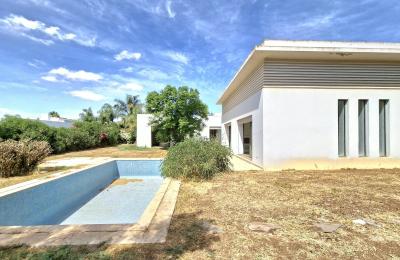 VILLA D’EXCEPTION À VENDRE  - NOUACEUR, BOUSKOURA